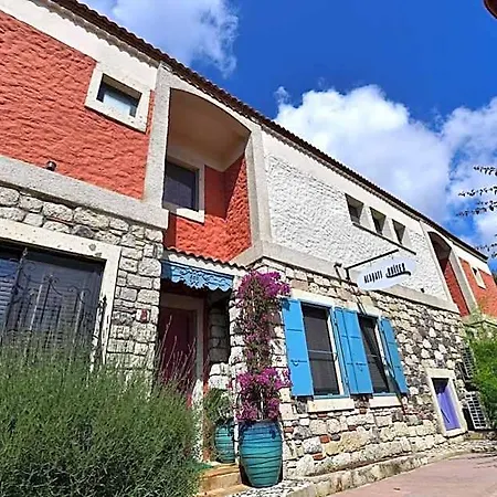 מלון Alacati Suites אלאקאטי