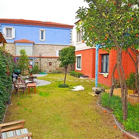 מלון Alacati Suites 3*