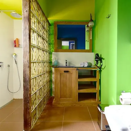 Alacati Suites מלון 3*